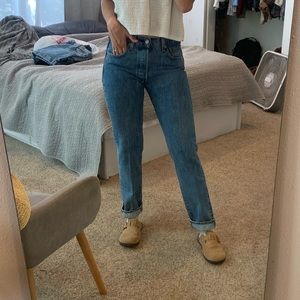 Button Up Straight Leg Levi Jeans
